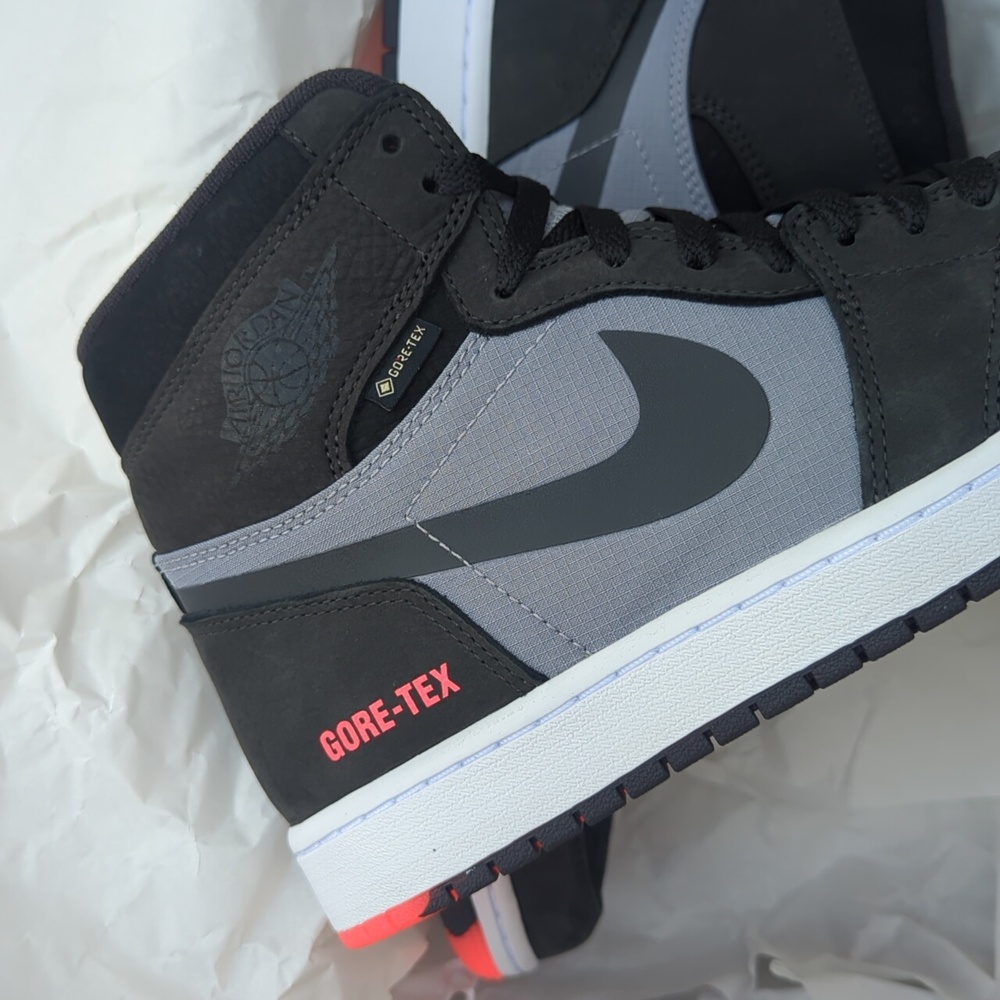 Nike Air Jordan 1 High Element Gore-Tex - SmkGrey - Men Size 10.5 ( DB2889-002 ) - Picture 6 of 7